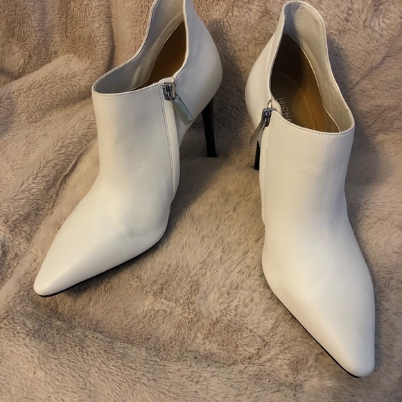 Michael Kors stiletto booties - Picture 2 of 6